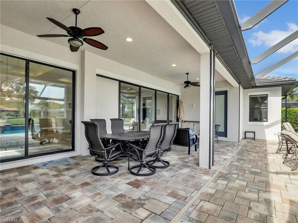 2079 Antigua LN N, NAPLES FL 34120-22