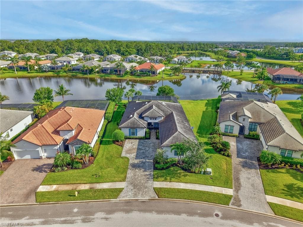 2079 Antigua LN N, NAPLES FL 34120-4