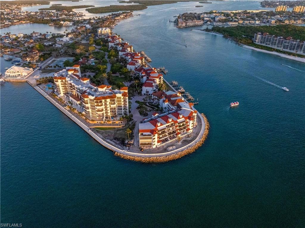 645 La Peninsula BLVD # 645, NAPLES FL 34113-45