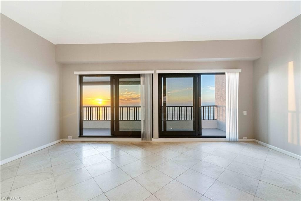 645 La Peninsula BLVD # 645, NAPLES FL 34113-6