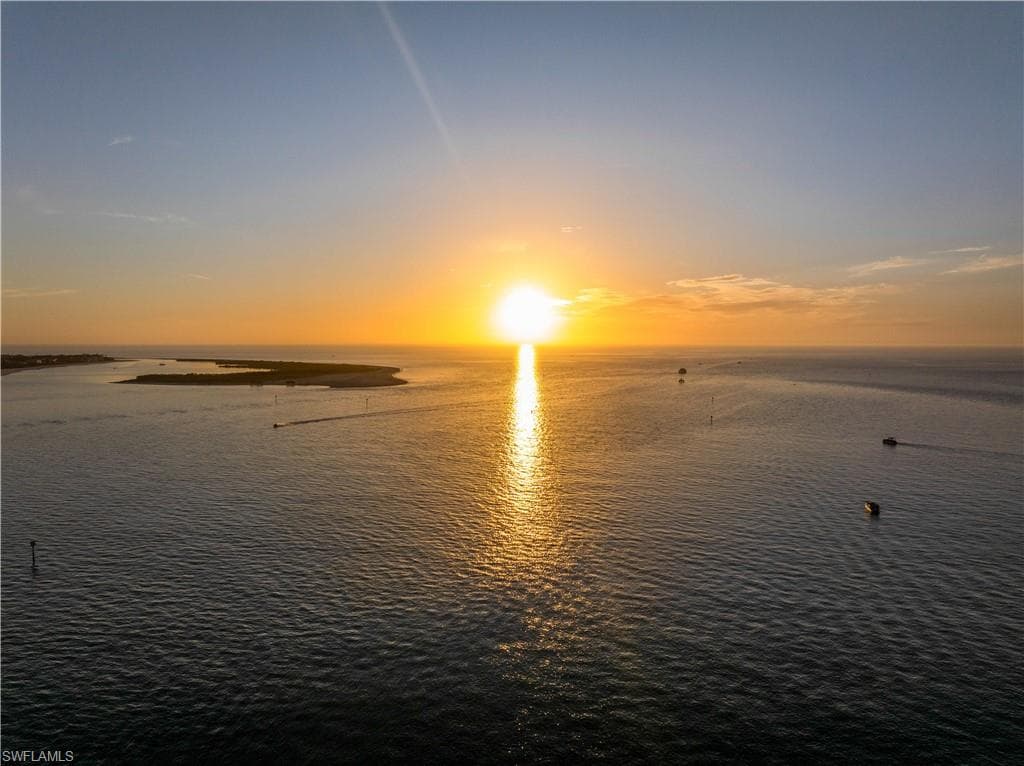 645 La Peninsula BLVD # 645, NAPLES FL 34113-48