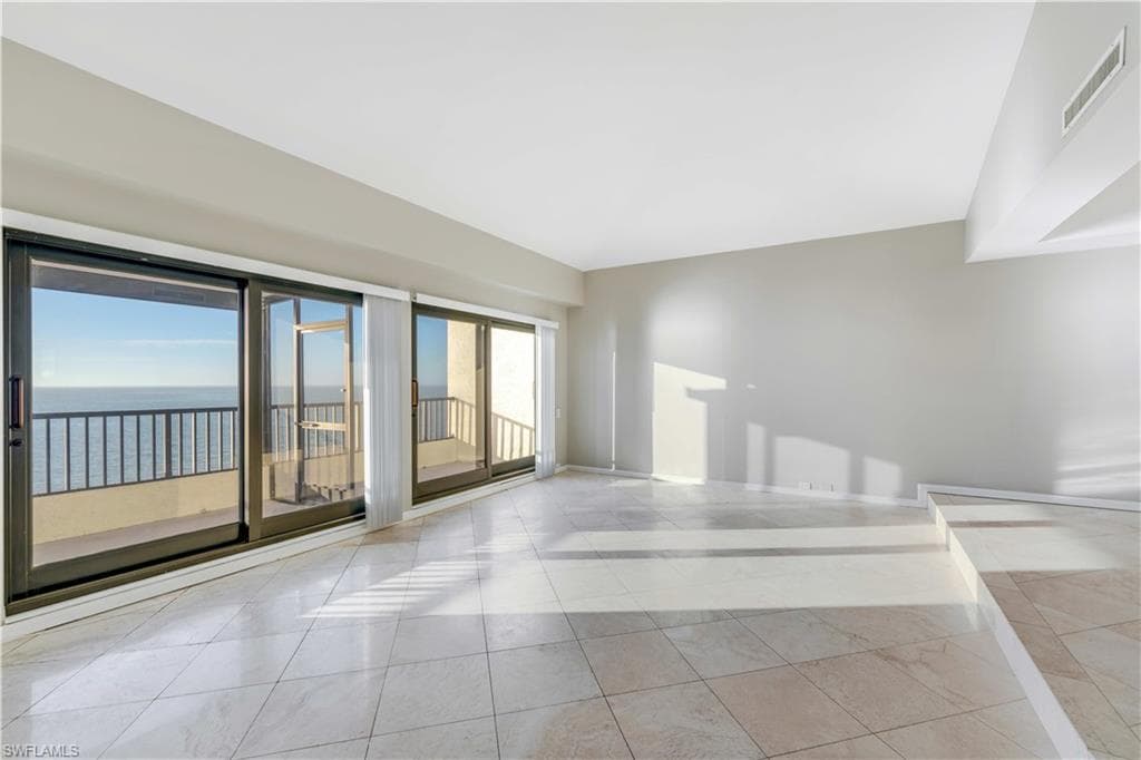 645 La Peninsula BLVD # 645, NAPLES FL 34113-28