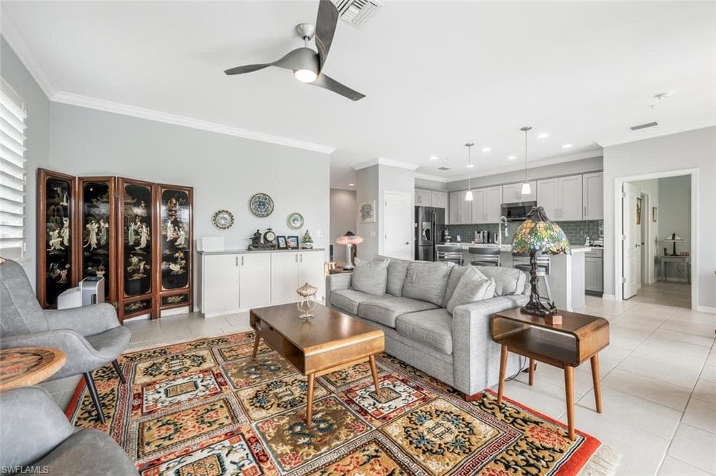 6916 Avalon CIR # 108, NAPLES FL 34112-8