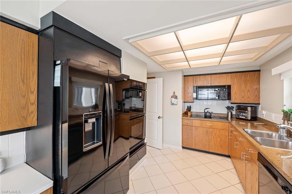 4031 Gulf Shore BLVD N # 10C, NAPLES FL 34103-23