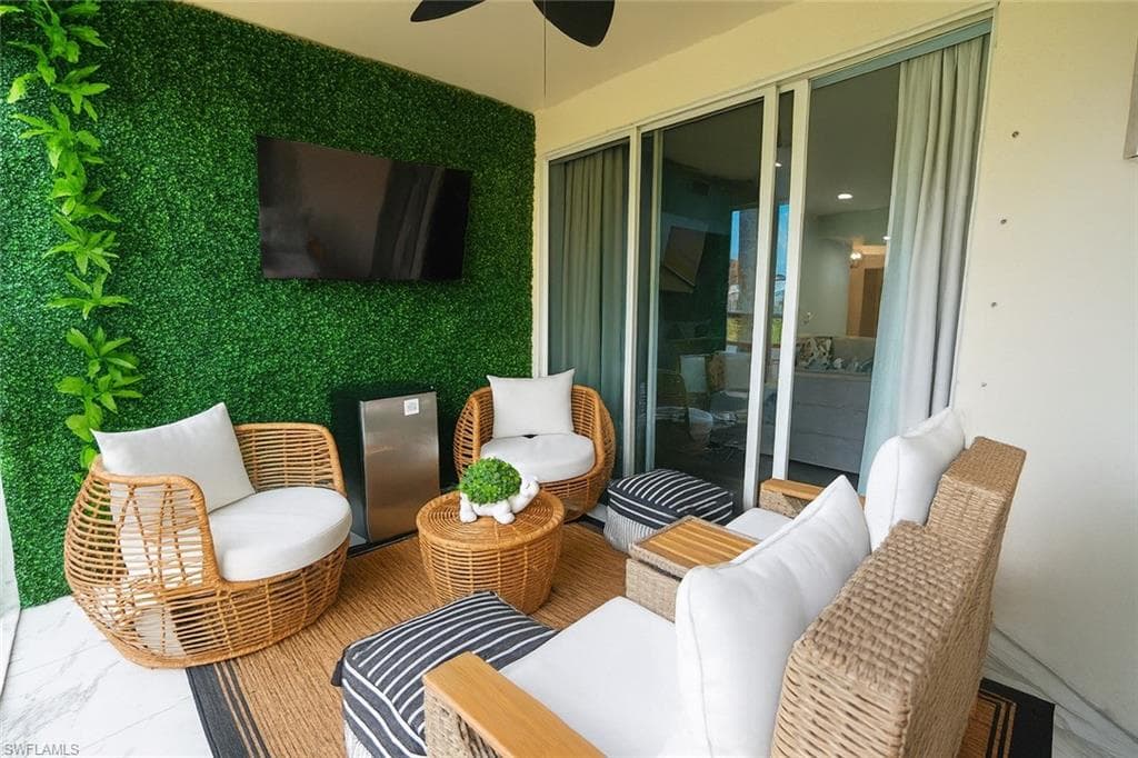 1320 Henley ST # 2003, NAPLES FL 34105-29