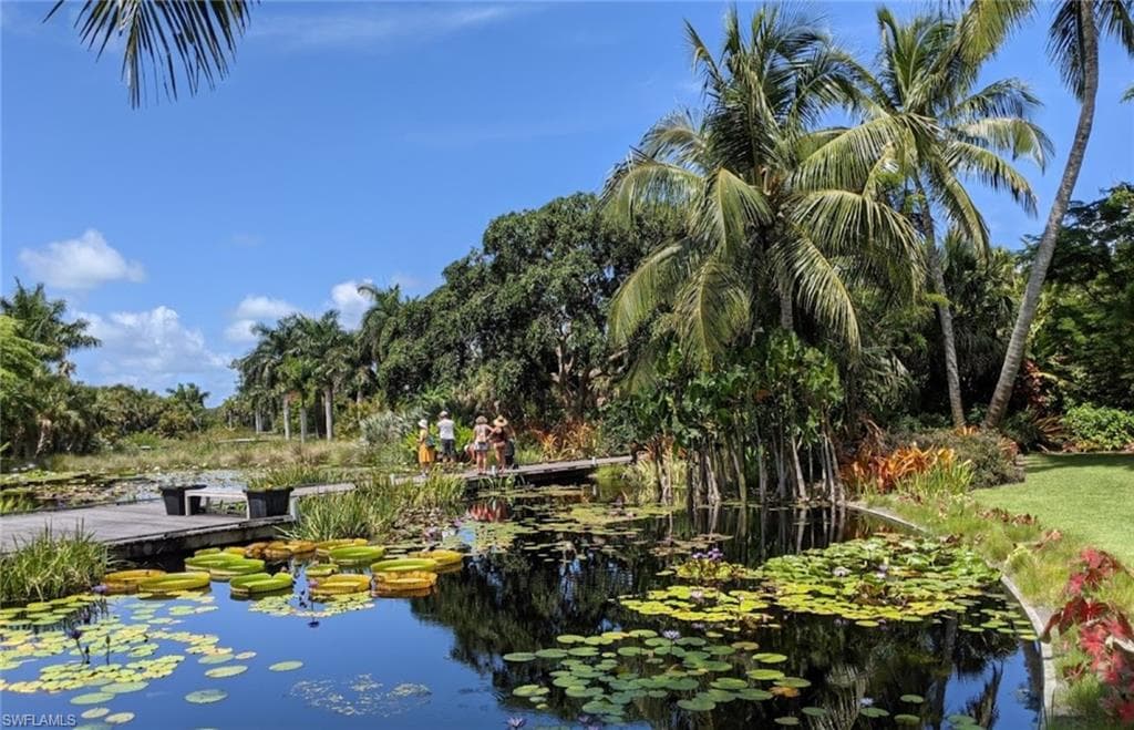 4084 New Moon CT, NAPLES FL 34112-16