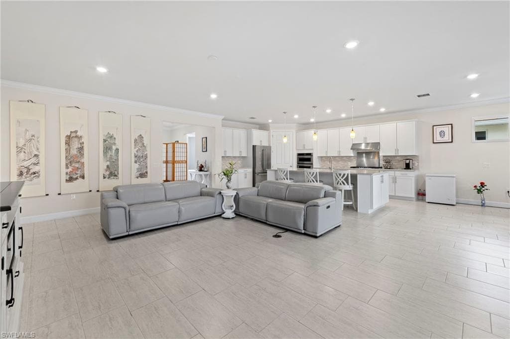 10530 Jackson Square DR, ESTERO FL 33928-17