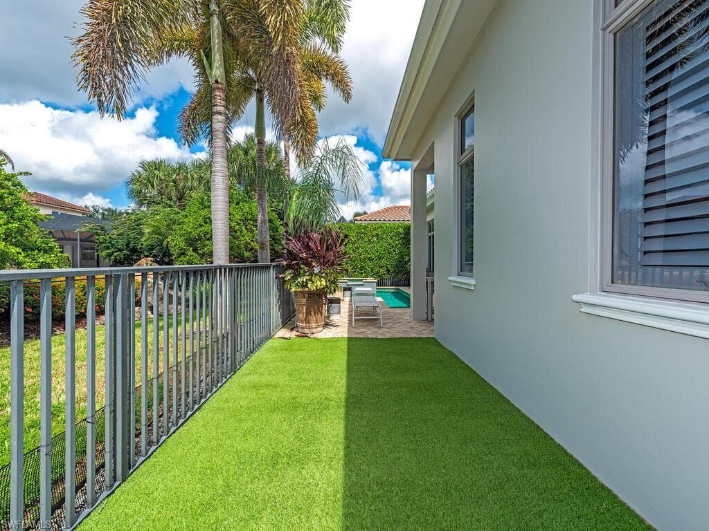 2087 RIVOLI CT, NAPLES FL 34105-36