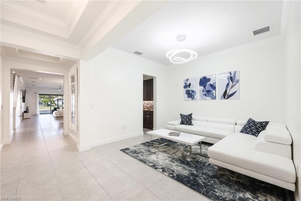 3275 Pilot CIR, NAPLES FL 34120-4