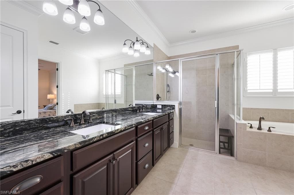 3275 Pilot CIR, NAPLES FL 34120-20