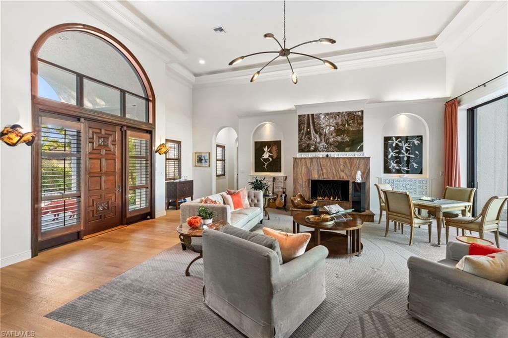 2755 Lantern LN, NAPLES FL 34102-3