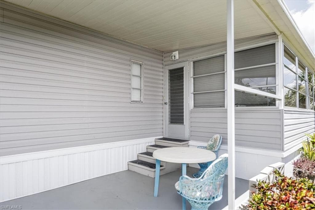 16241 Siesta DR, FORT MYERS FL 33908-14