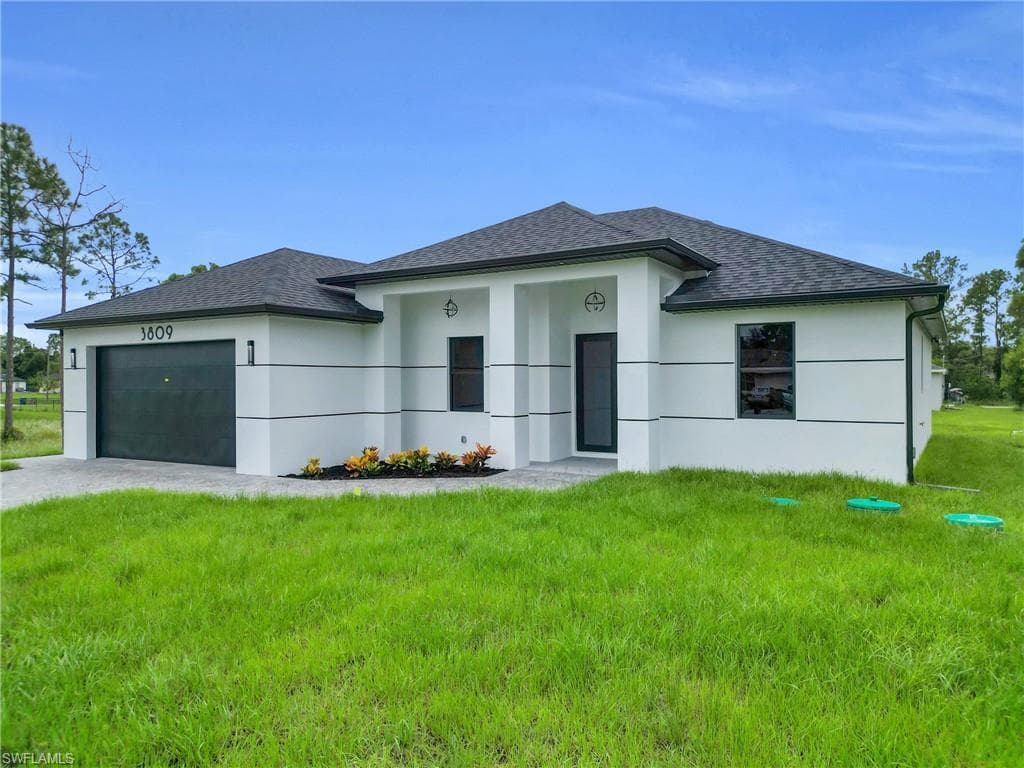 3809 Sunset RD, LEHIGH ACRES FL 33971-1