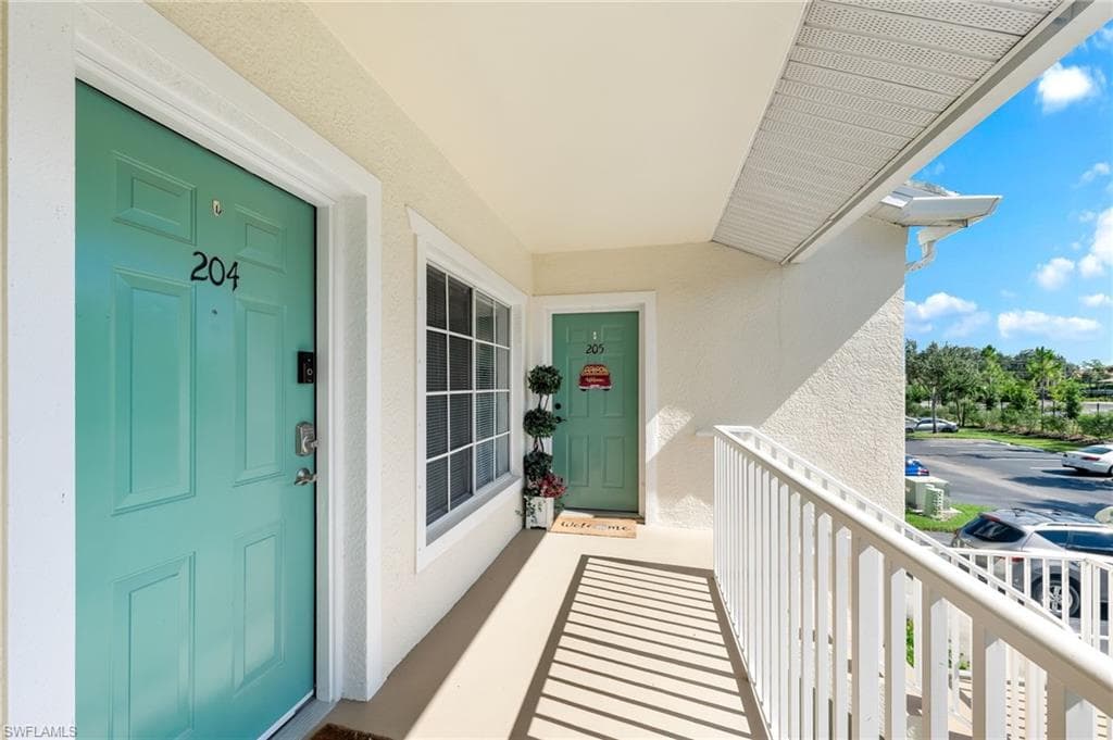 4935 Sandra Bay DR # 204, NAPLES FL 34109-2