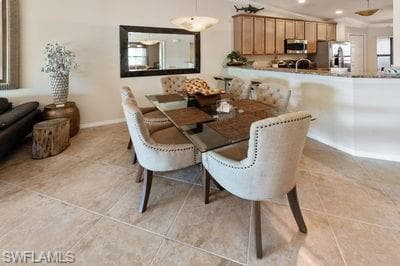 9844 Venezia CIR # 721, NAPLES FL 34113-7