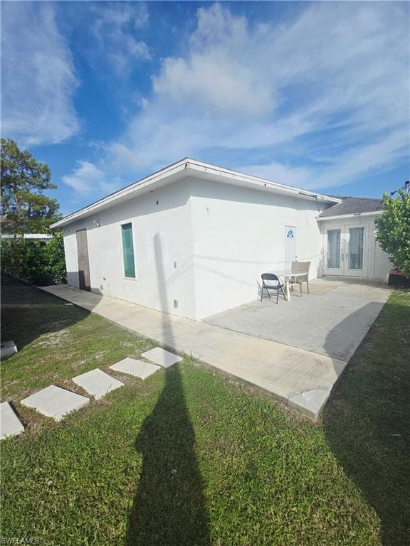 5321 Warren ST, NAPLES FL 34113-13