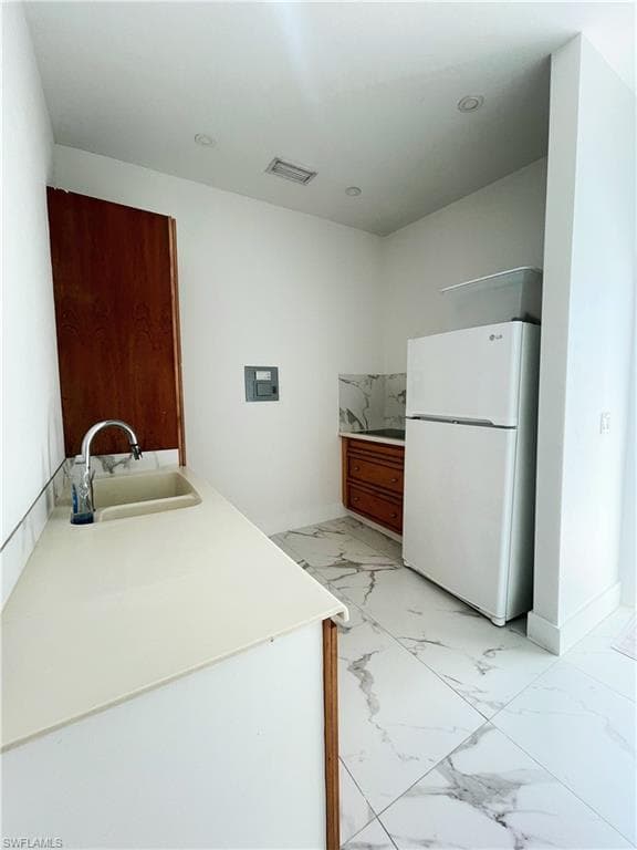 5321 Warren ST, NAPLES FL 34113-20