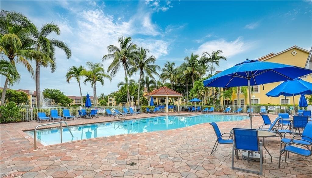 4635 Saint Croix LN # 1215, NAPLES FL 34109-3