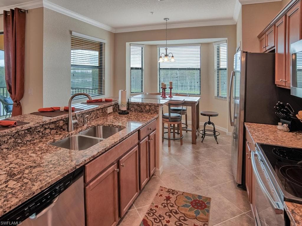 9560 Trevi CT E # 4842, NAPLES FL 34113-5