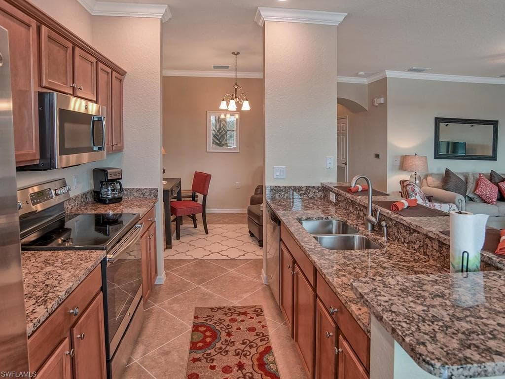 9560 Trevi CT E # 4842, NAPLES FL 34113-6