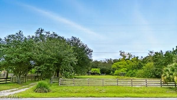 435 Trader RD, FORT DENAUD FL 33935-1