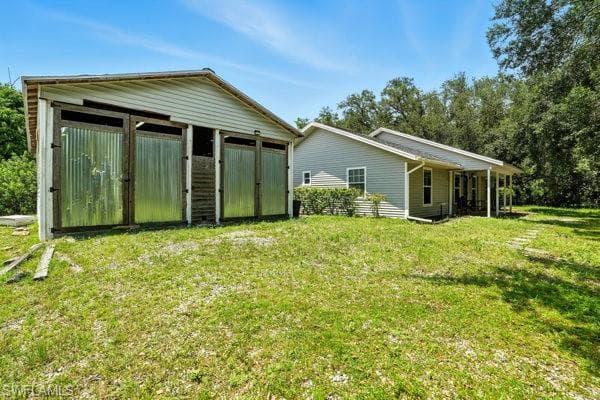 435 Trader RD, FORT DENAUD FL 33935-2