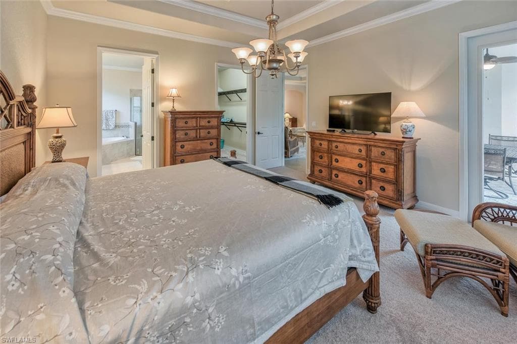 9387 Vercelli CT, NAPLES FL 34113-9