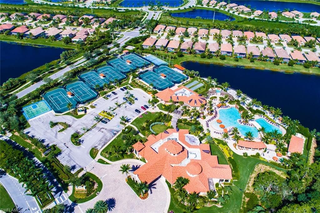 9415 Piacere WAY, NAPLES FL 34113-32