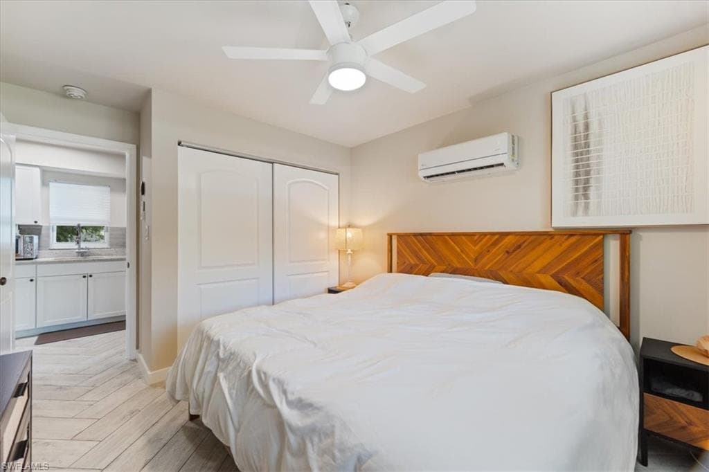 3365-3367 Estey AVE, NAPLES FL 34104-11