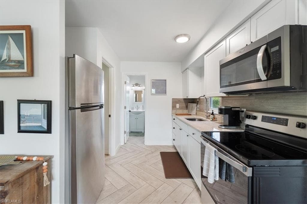 3365-3367 Estey AVE, NAPLES FL 34104-19