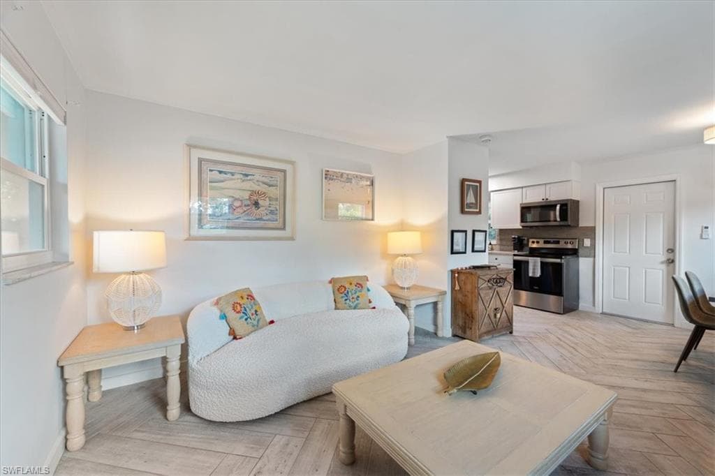 3365-3367 Estey AVE, NAPLES FL 34104-14