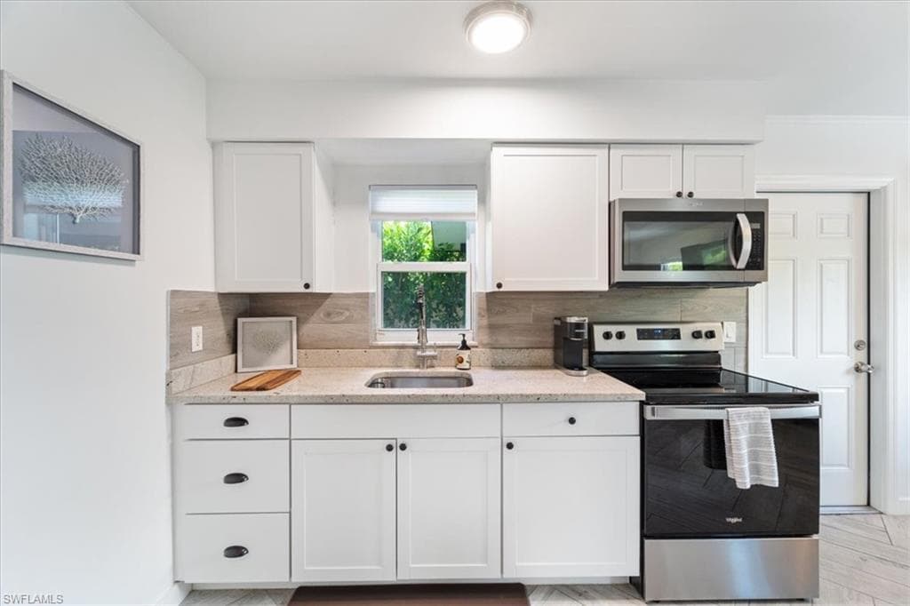 3365-3367 Estey AVE, NAPLES FL 34104-20