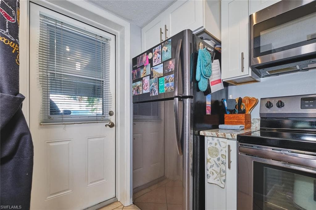 5832 Vancouver CIR # 2, FORT MYERS FL 33907-3