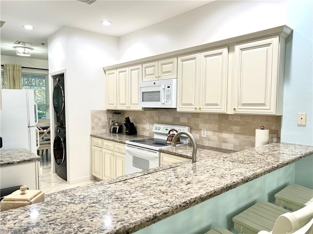7880 Mahogany Run LN # 1623, NAPLES FL 34113-4
