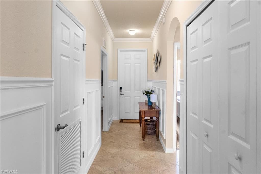 9727 Acqua CT # 436, NAPLES FL 34113-9