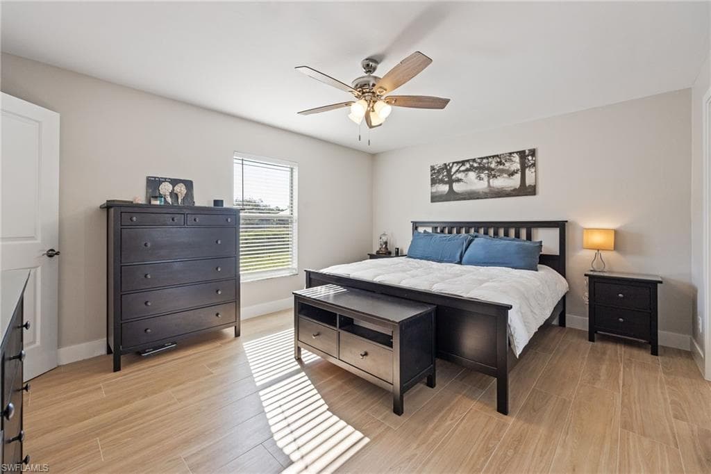 6221 Astoria AVE, FORT MYERS FL 33905-16