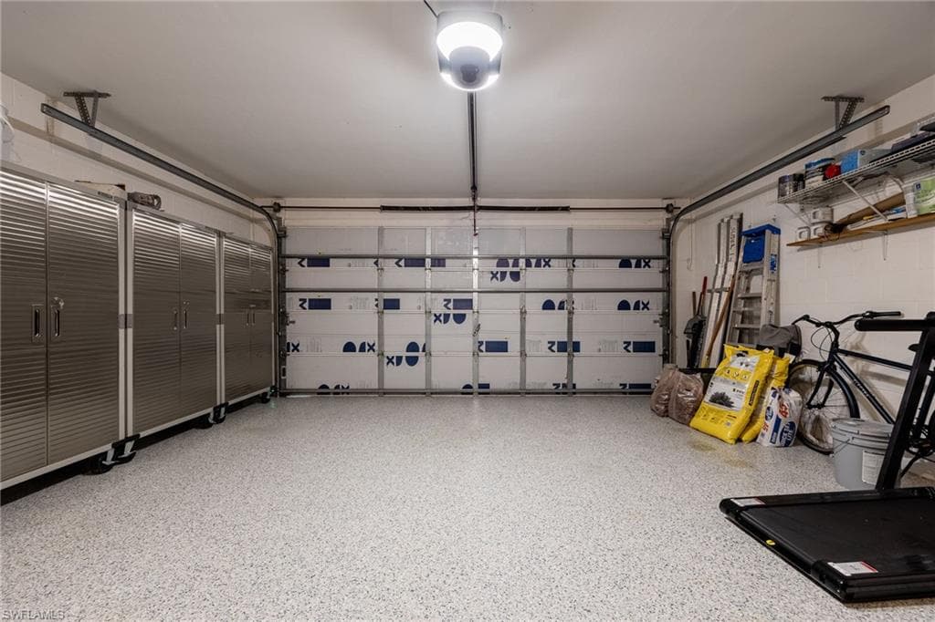 6221 Astoria AVE, FORT MYERS FL 33905-25