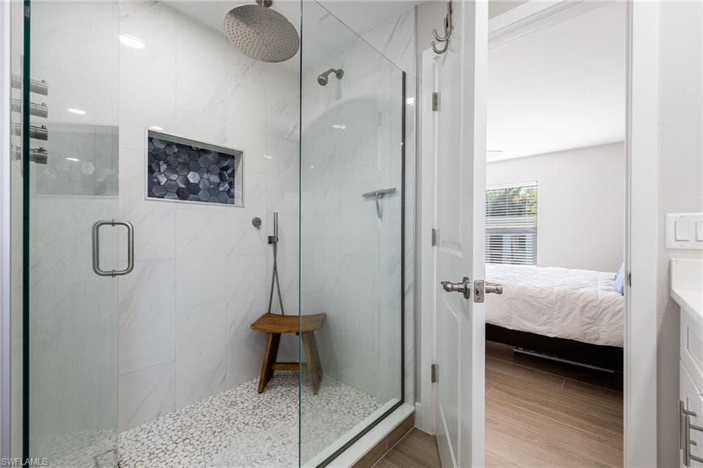 6221 Astoria AVE, FORT MYERS FL 33905-19