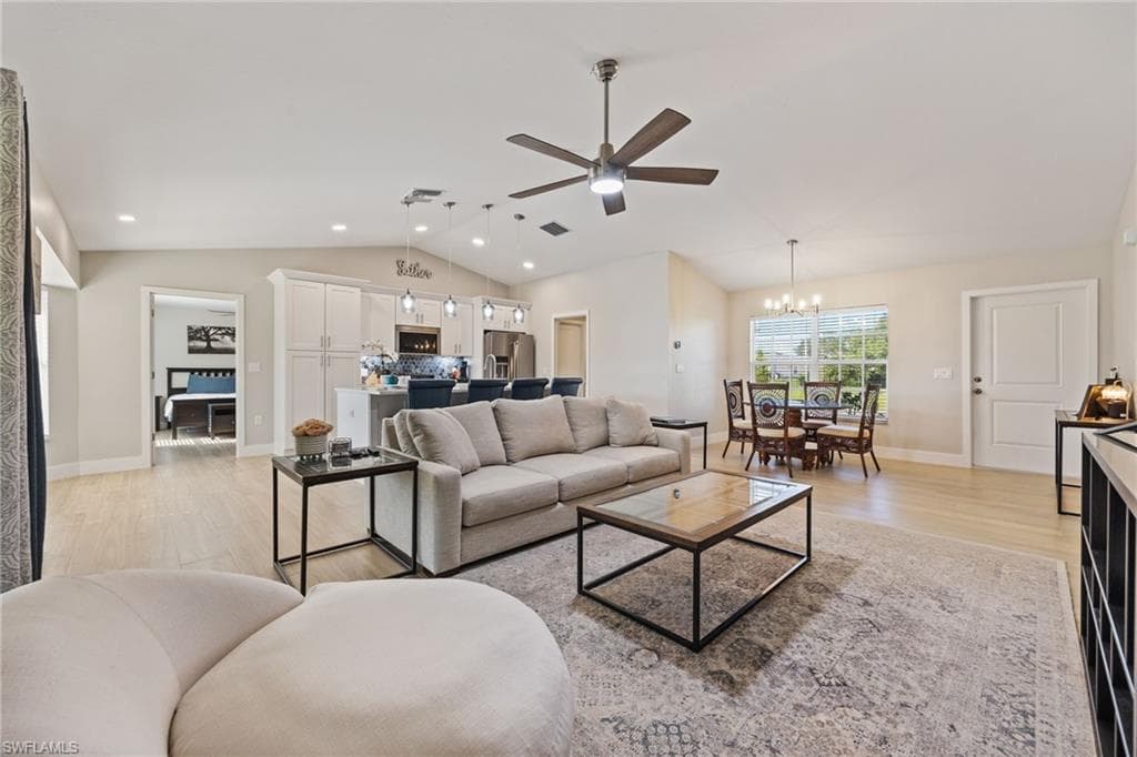 6221 Astoria AVE, FORT MYERS FL 33905-8