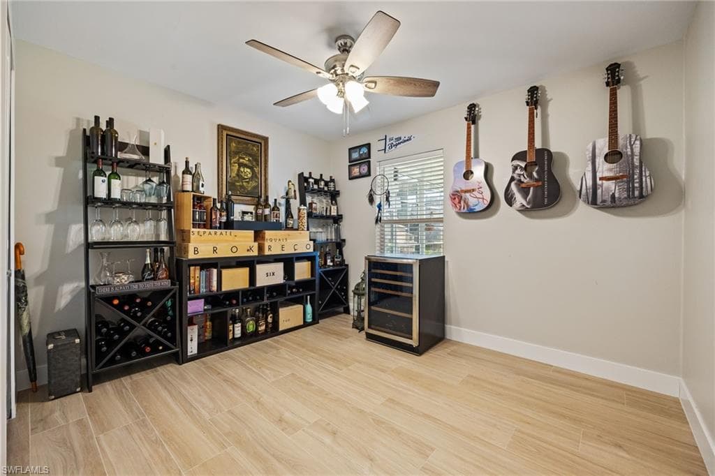 6221 Astoria AVE, FORT MYERS FL 33905-23