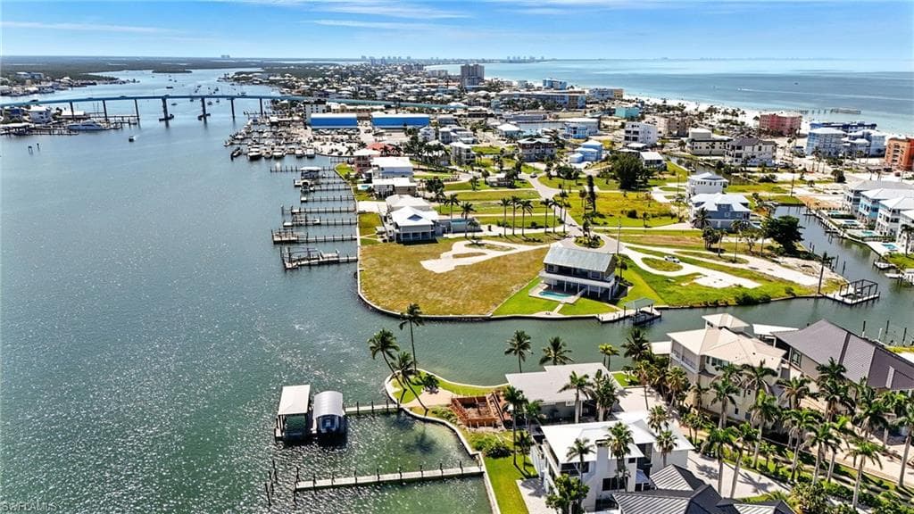 655 Matanzas CT, FORT MYERS BEACH FL 33931-5