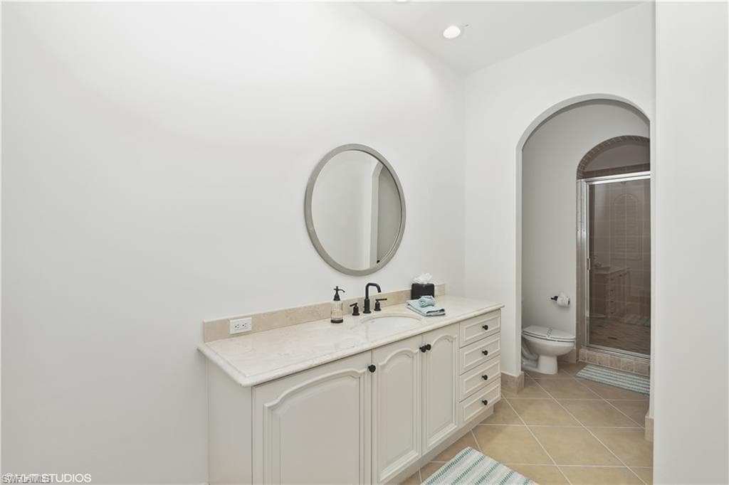 6501 Crown Colony PL # 201, NAPLES FL 34108-26