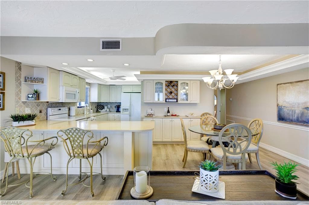 26171 Hickory BLVD # 4C, BONITA SPRINGS FL 34134-9