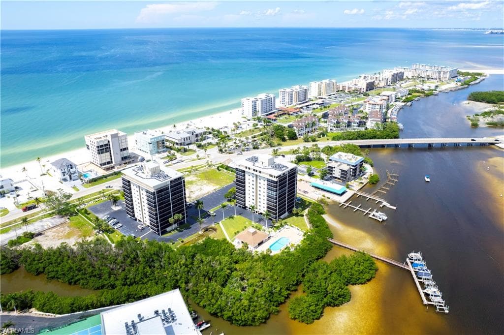 26171 Hickory BLVD # 4C, BONITA SPRINGS FL 34134-30