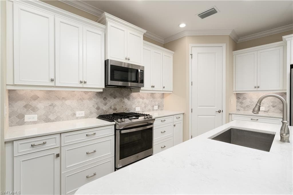 11676 Solano DR, FORT MYERS FL 33966-6