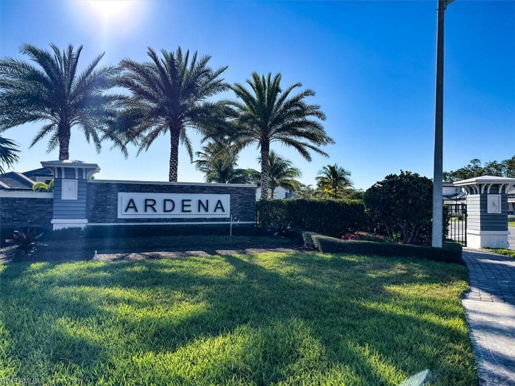 16136 Verilyn CIR, NAPLES FL 34110-26