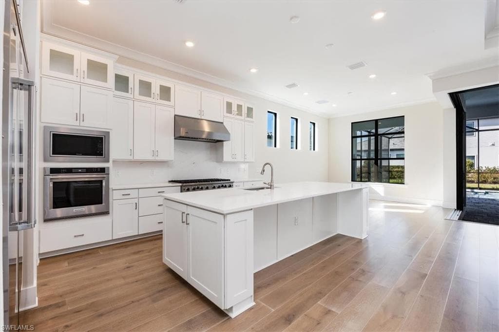 16136 Verilyn CIR, NAPLES FL 34110-6