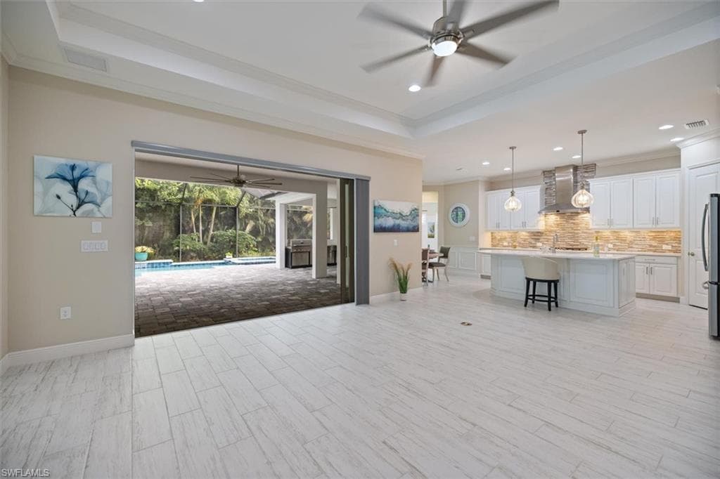 21555 Oaks Of Estero CIR, ESTERO FL 33928-6