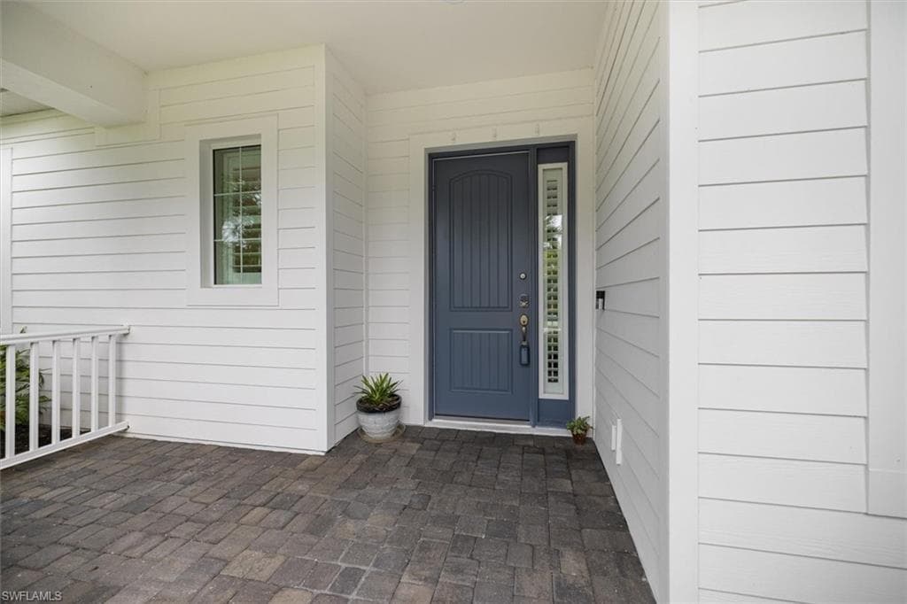 21555 Oaks Of Estero CIR, ESTERO FL 33928-7