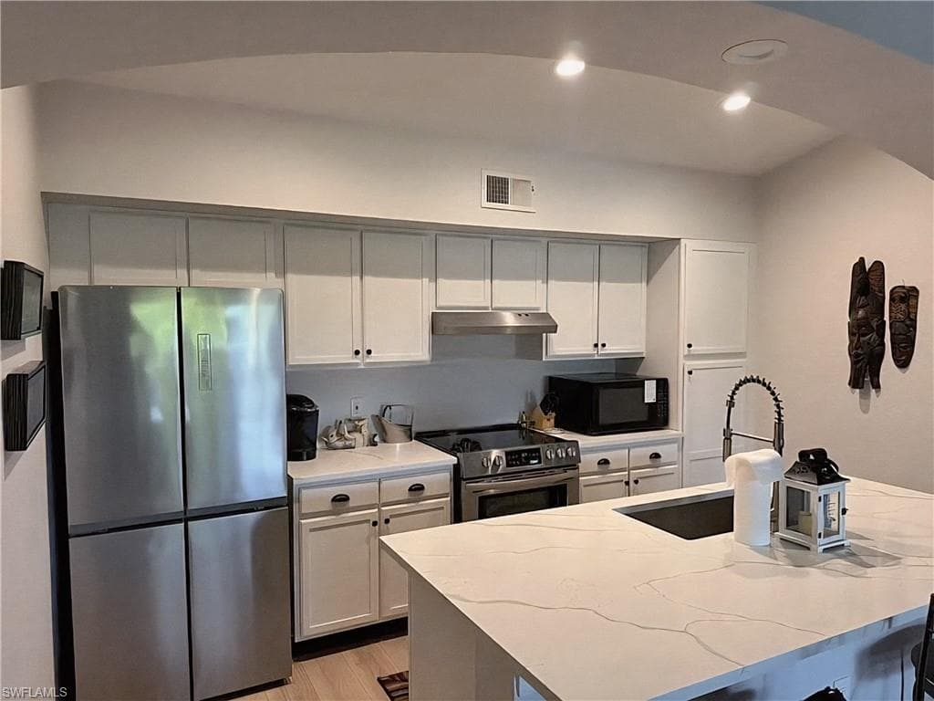 7905 Preserve CIR # 138, NAPLES FL 34119-2
